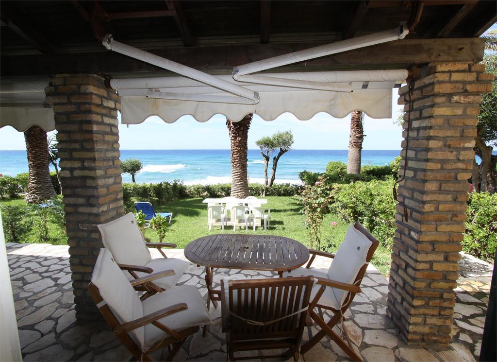 Hotel de apartamente Corfu Menigos